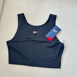 Reebok athletic crop tops. NWT, size Large